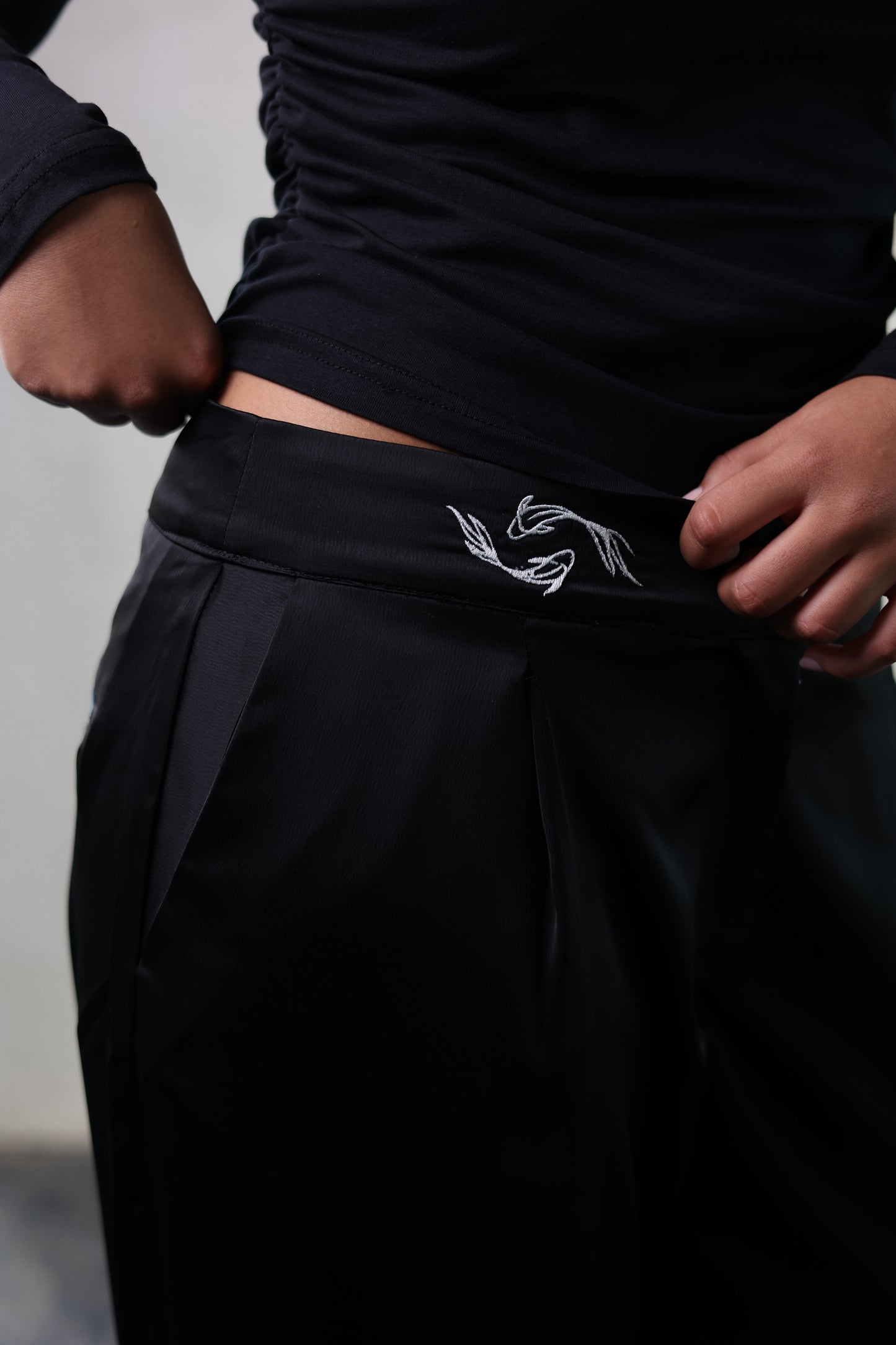 Onyx Pants 02